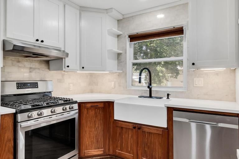 Photo 12 of 34 - 8401 W 91st Terrace