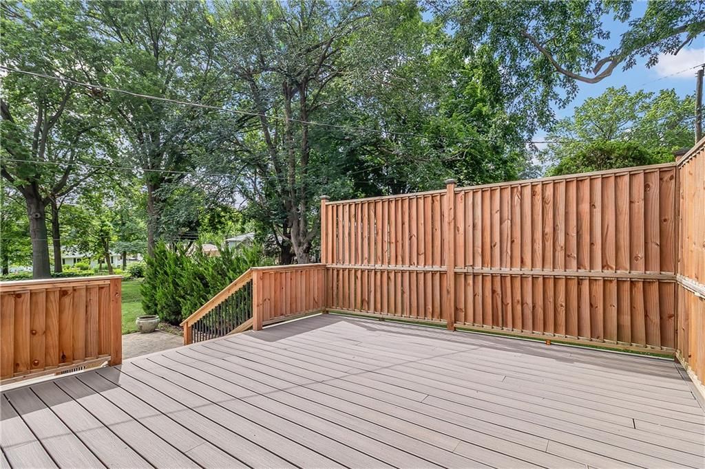 Photo 30 of 34 - 8401 W 91st Terrace