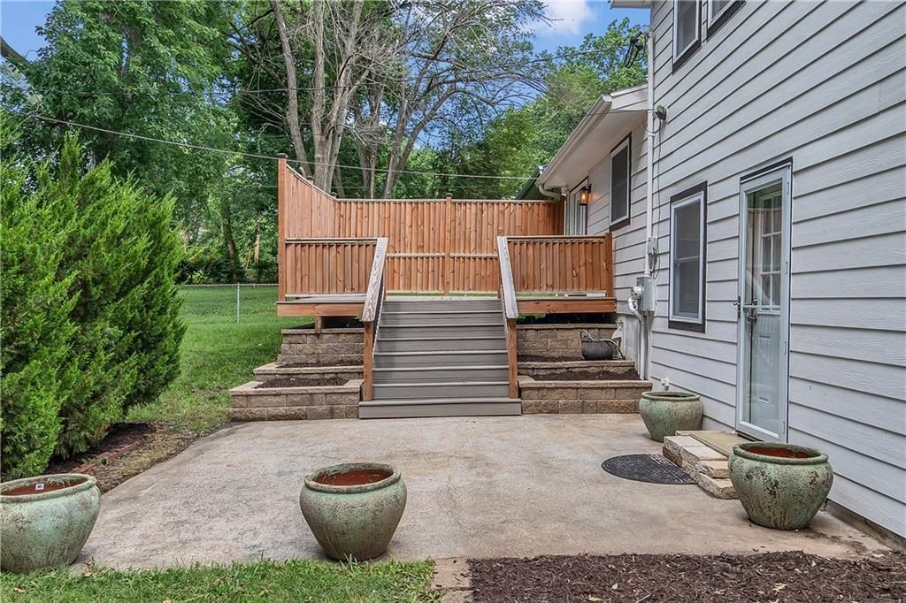 Photo 32 of 34 - 8401 W 91st Terrace