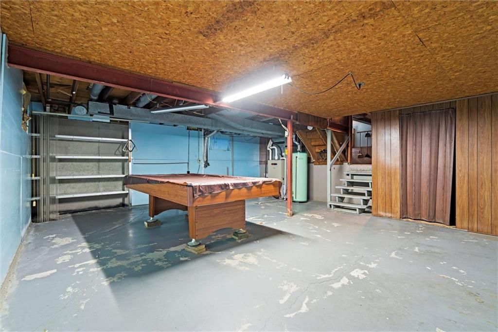 105 N Austin Street — photo 26