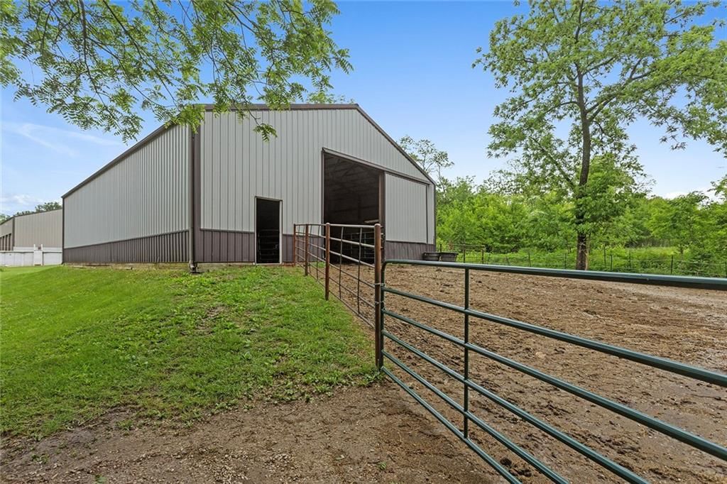 336 SE Zack Wheat Drive — photo 45