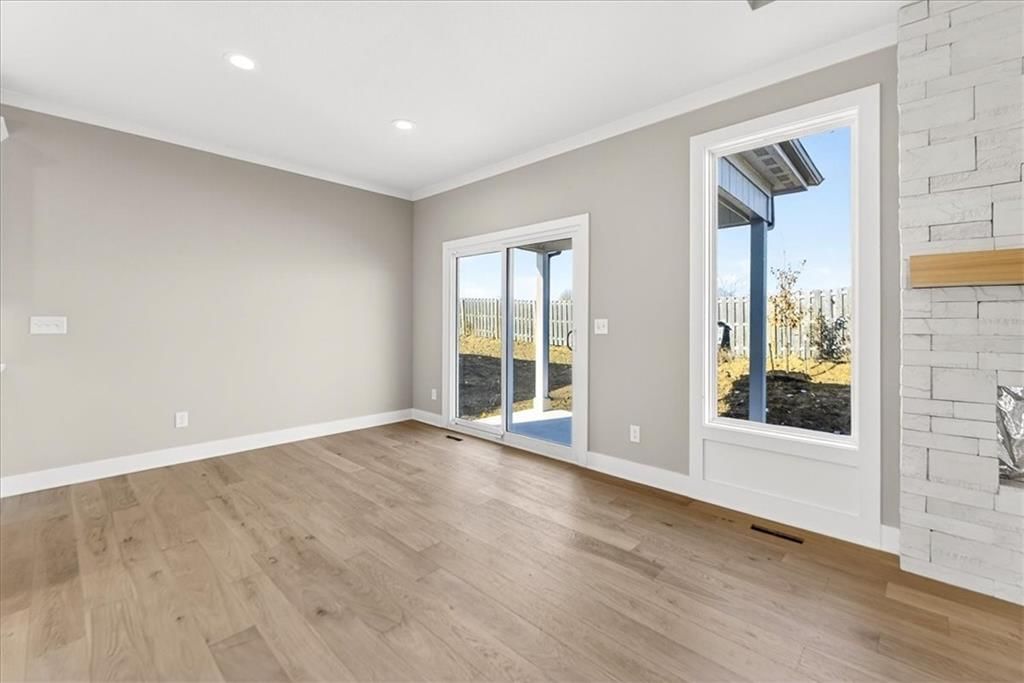25042 W 94th Terrace — photo 8