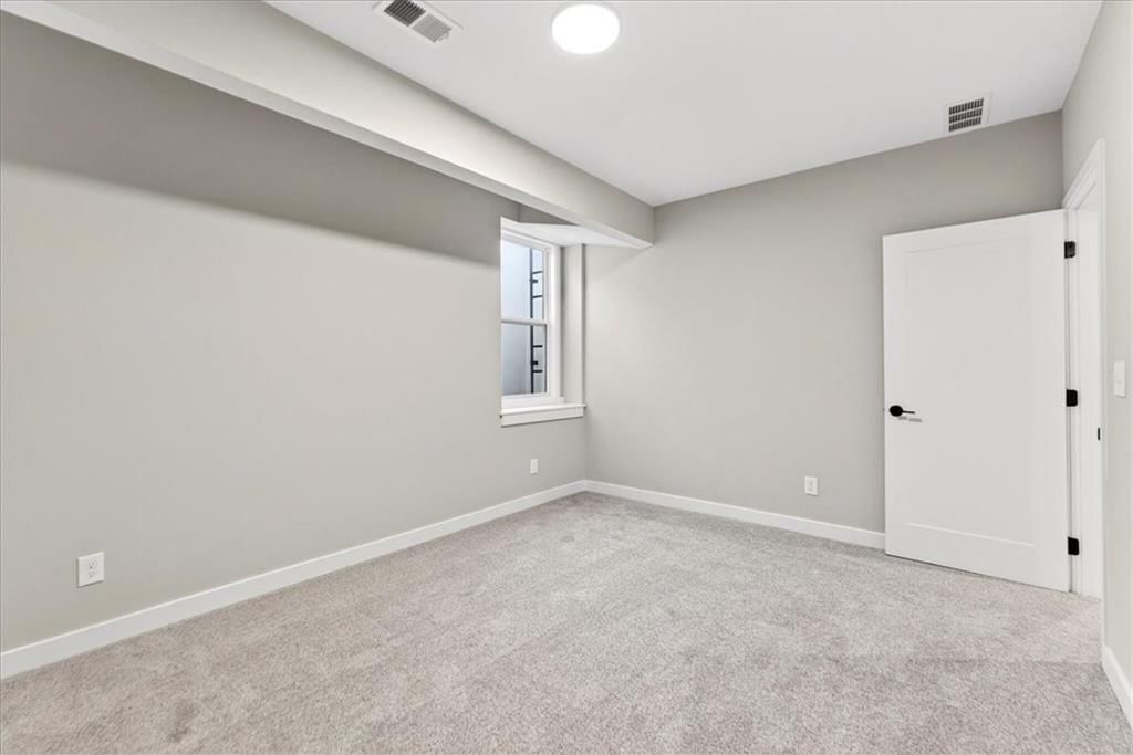 25042 W 94th Terrace — photo 32