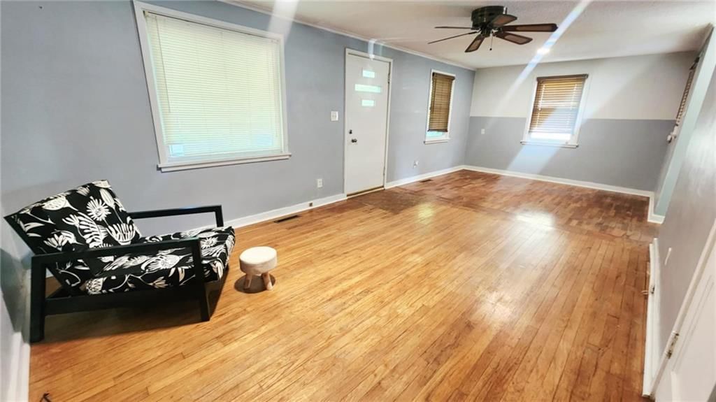 452 Fieldcrest Drive — photo 3