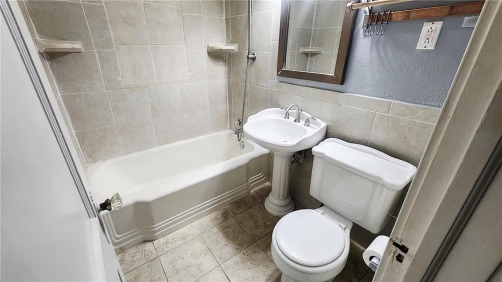 452 Fieldcrest Drive — photo 14
