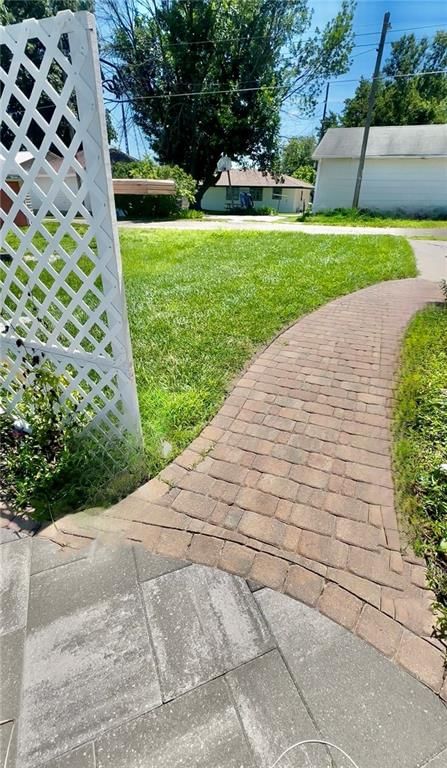 221 N Mattie Street — photo 11