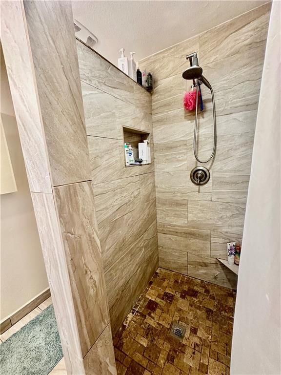 221 N Mattie Street — photo 21