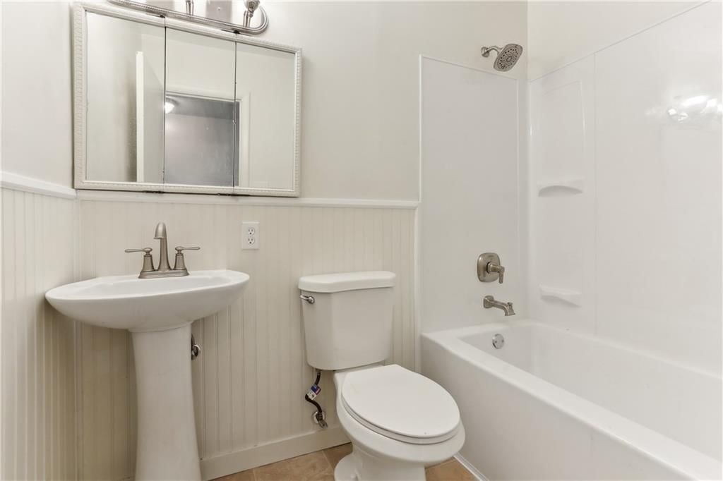 Photo 15 of 17 - 9312 Fairwood Drive