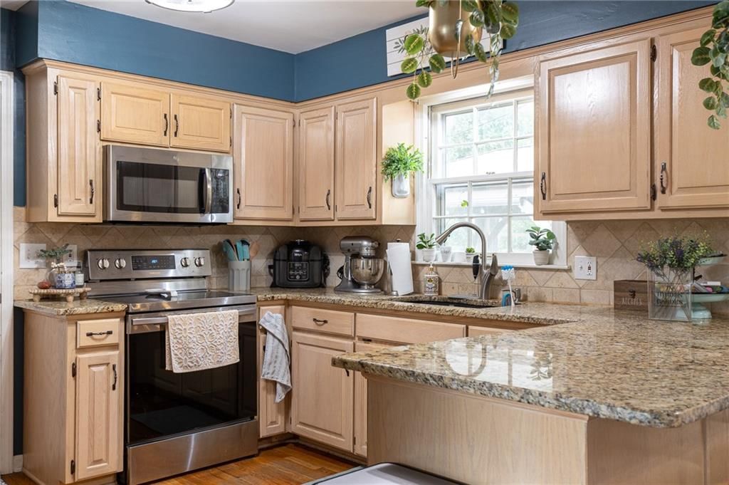 3743 NE Woodland Court — photo 10