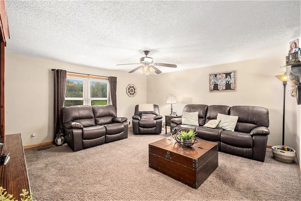 Photo 6 of 29 - 5514 Pershing Road