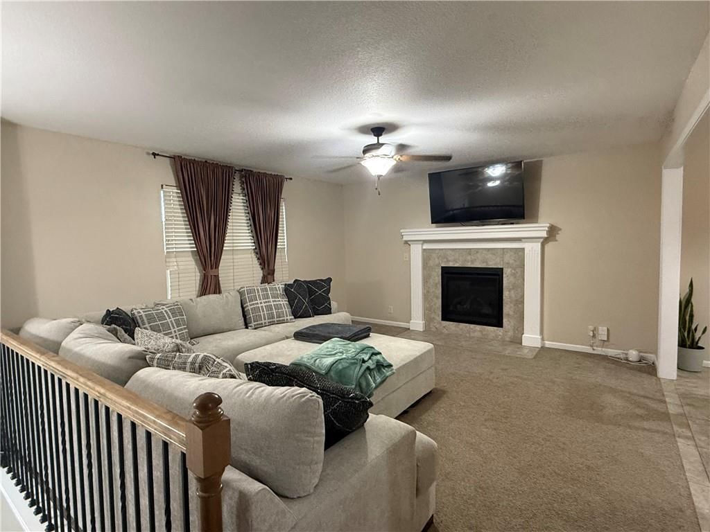 623 Autumn Drive — photo 3