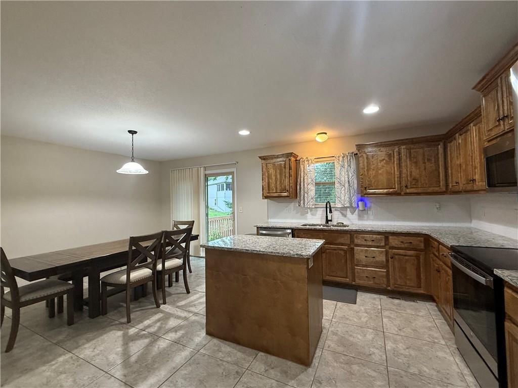 623 Autumn Drive — photo 4