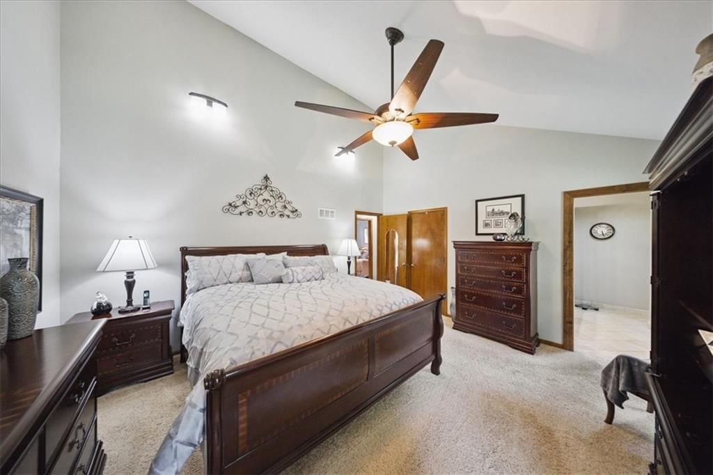 14608 W 83rd Terrace — photo 32