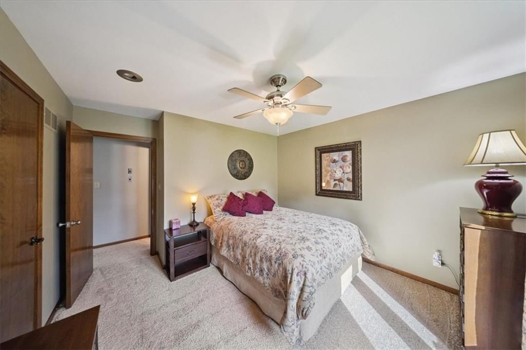 14608 W 83rd Terrace — photo 40