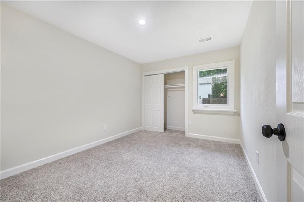 6610 Halsey Street — photo 16