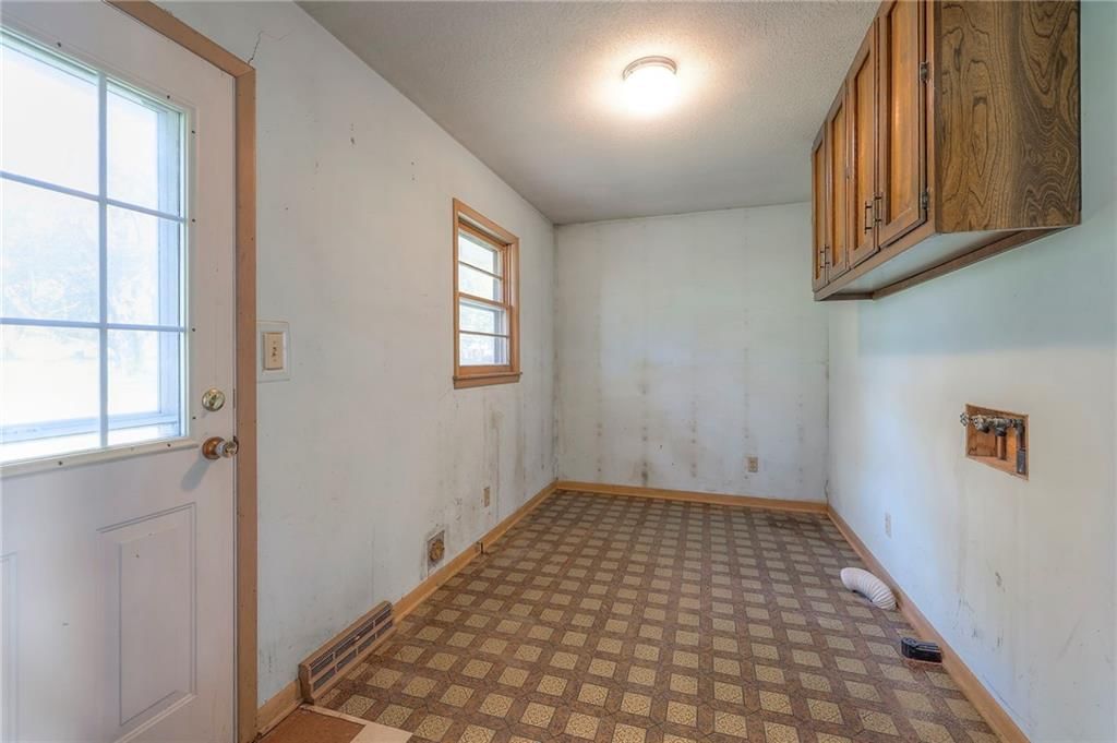 306 S Iowa Street — photo 13