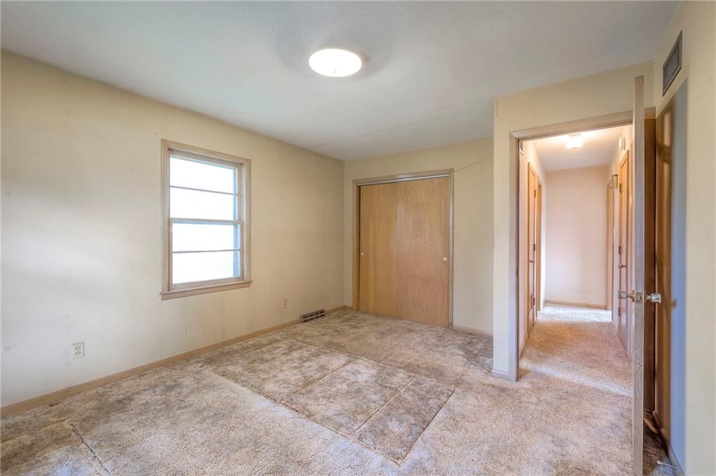 306 S Iowa Street — photo 18