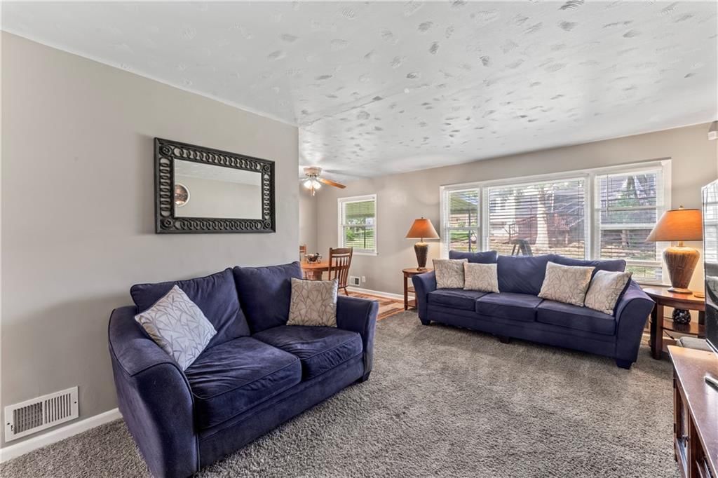 Photo 5 of 46 - 4929 Evanston Avenue