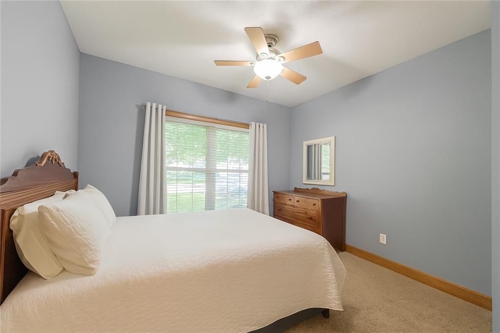 Photo 12 of 33 - 3204 Tiara Lane