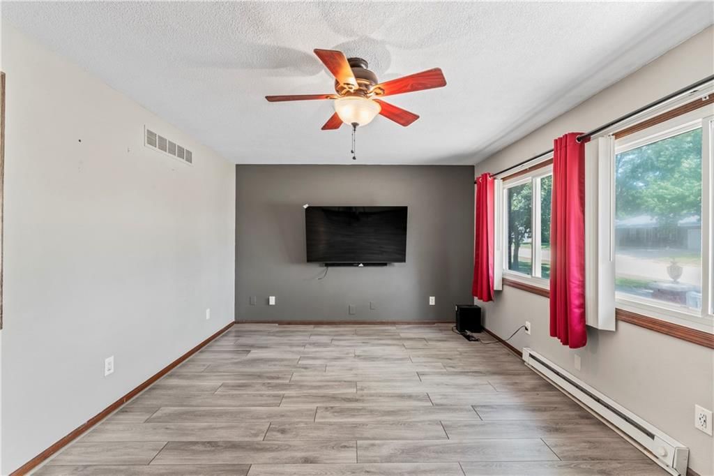 1216 S Saint Louis Street — photo 8