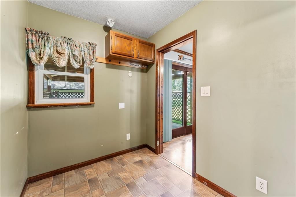 1216 S Saint Louis Street — photo 22
