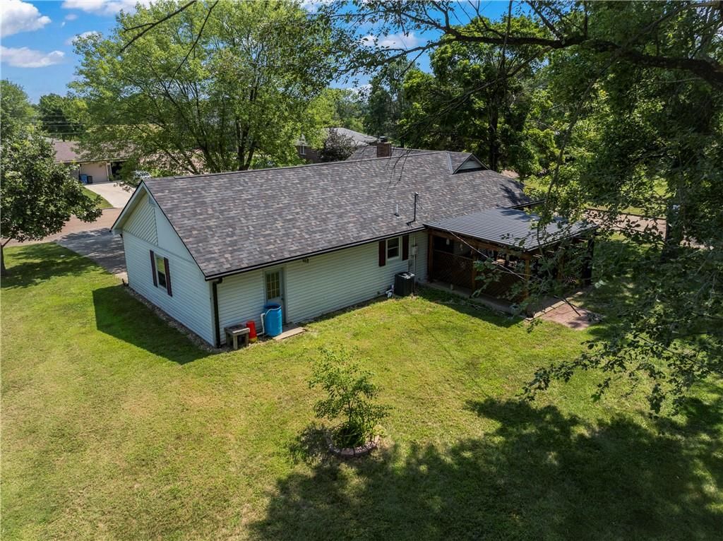 1216 S Saint Louis Street — photo 40