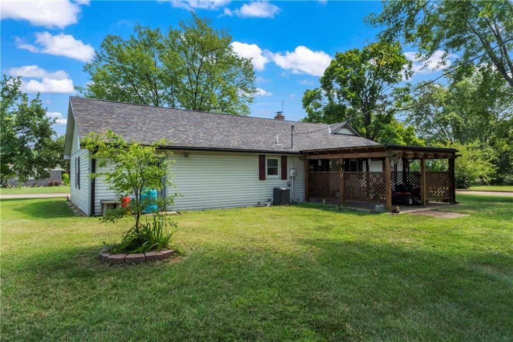 1216 S Saint Louis Street — photo 42