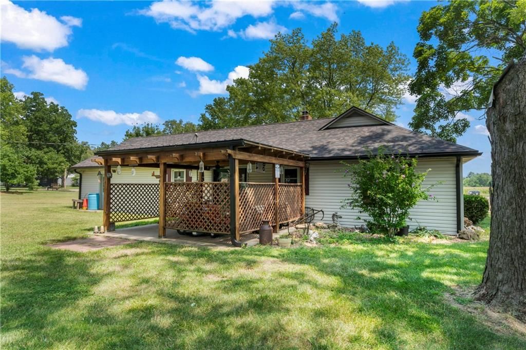 1216 S Saint Louis Street — photo 43
