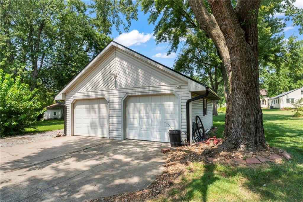 1216 S Saint Louis Street — photo 45