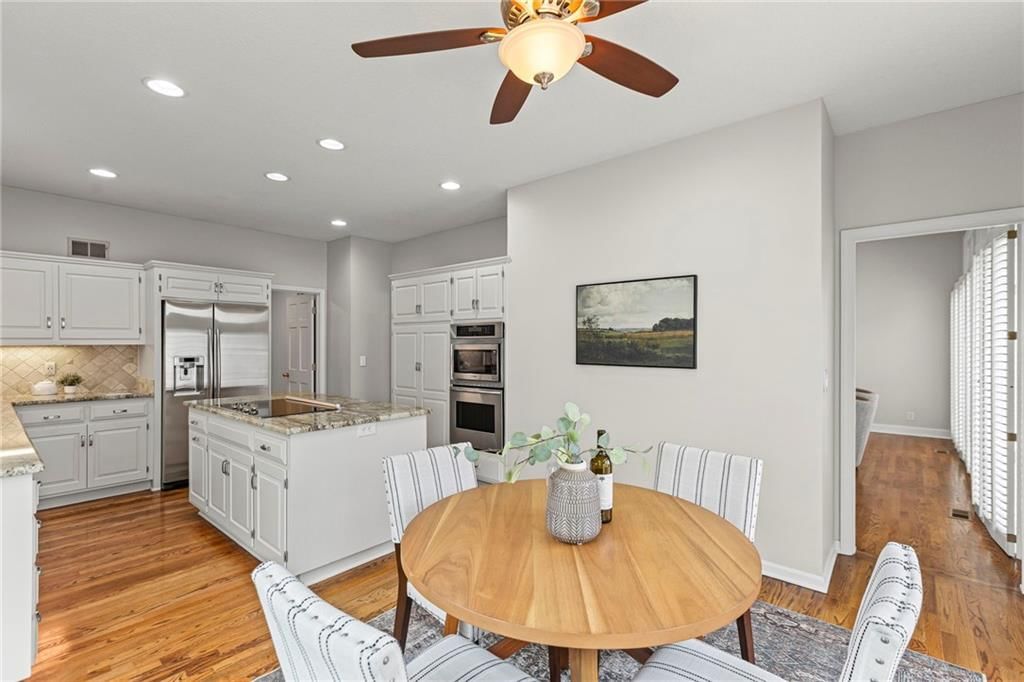 12428 Cambridge Circle — photo 17