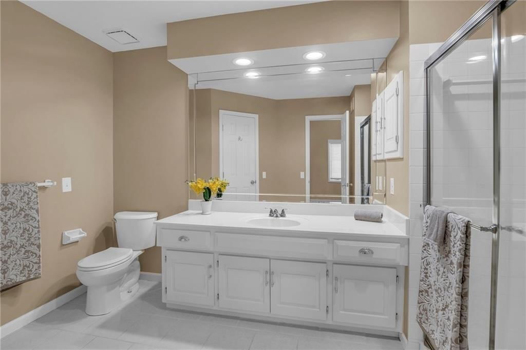 12428 Cambridge Circle — photo 32