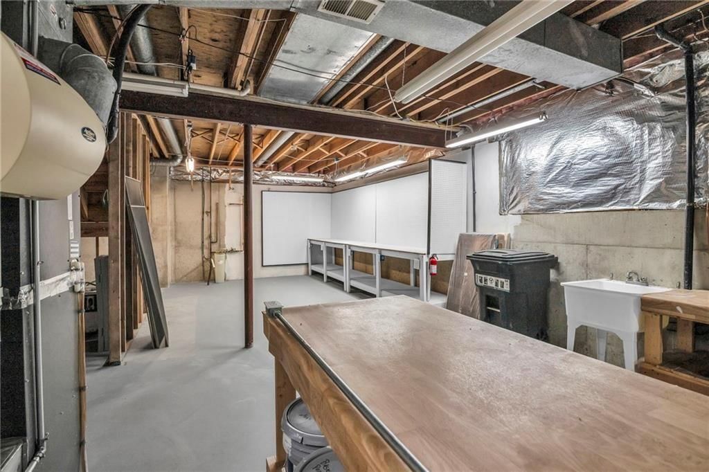 12428 Cambridge Circle — photo 42