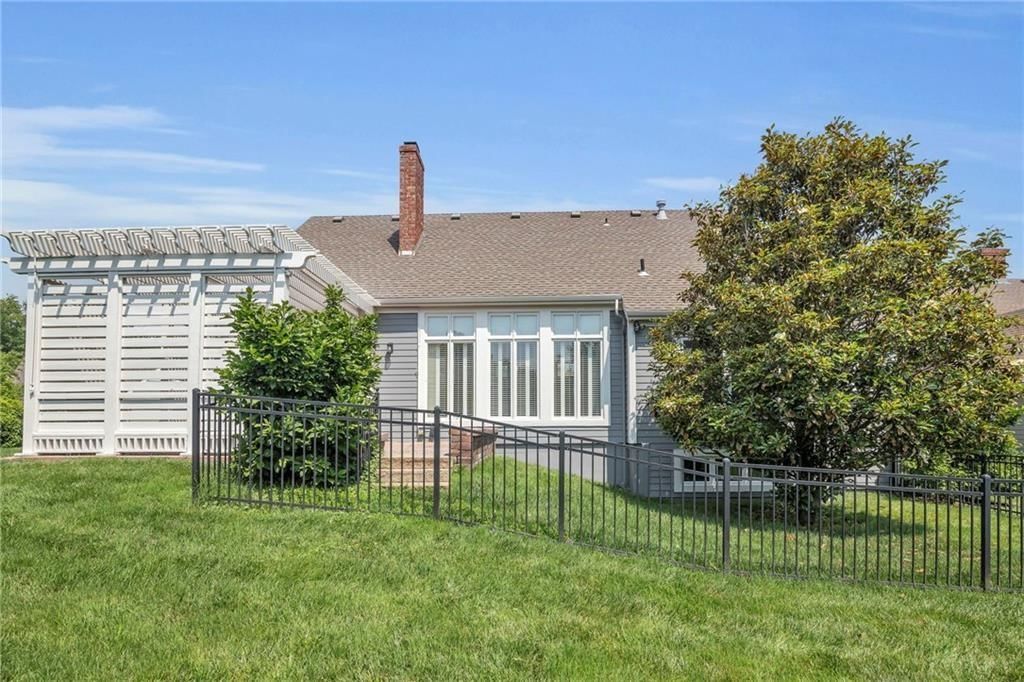 12428 Cambridge Circle — photo 51