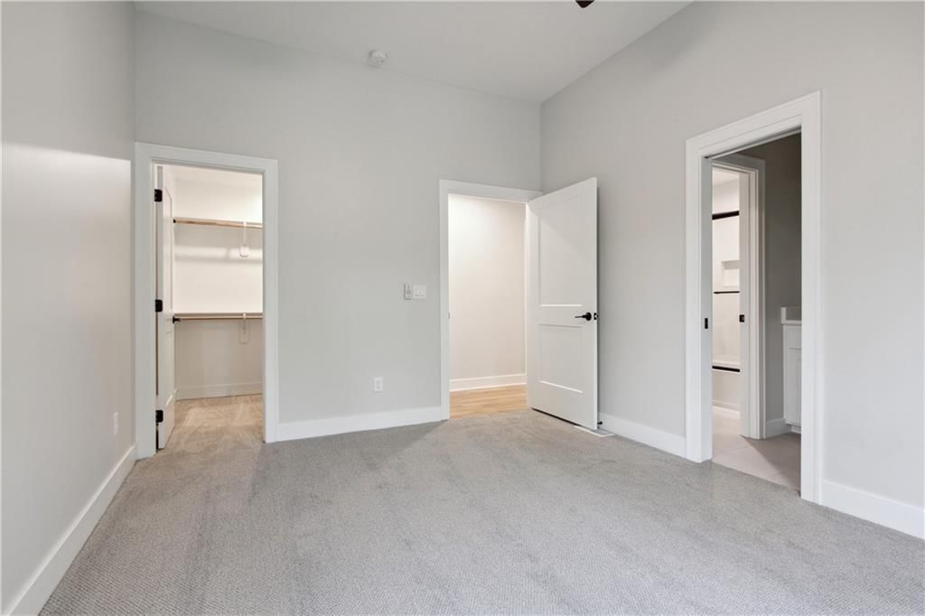 Photo 37 of 45 - 7051 Linden Street