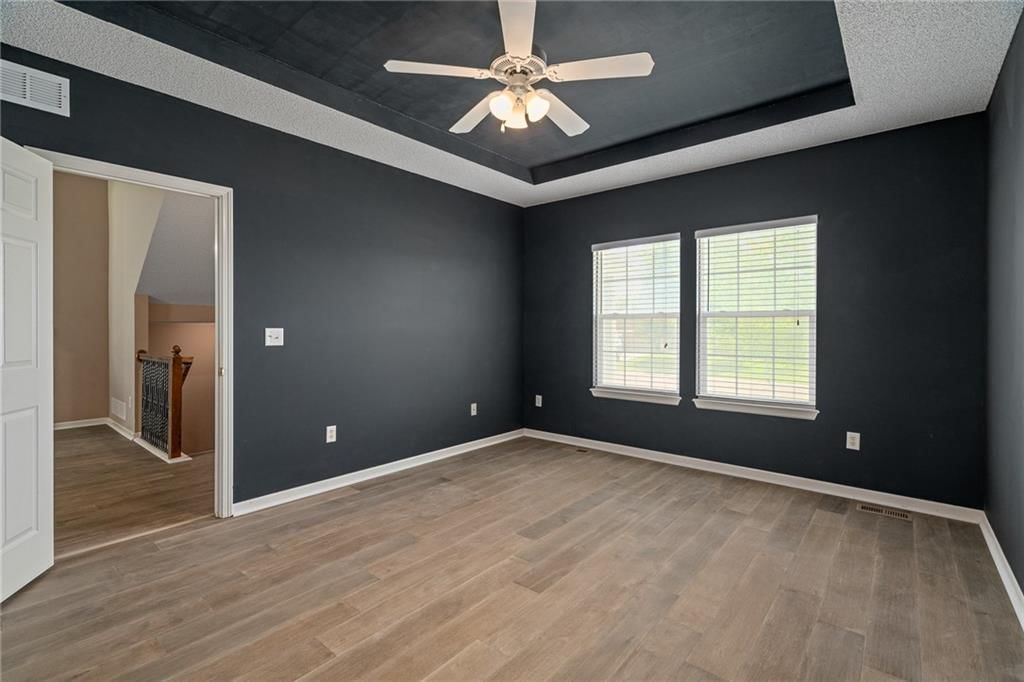 Photo 19 of 41 - 20496 W 220th Terrace