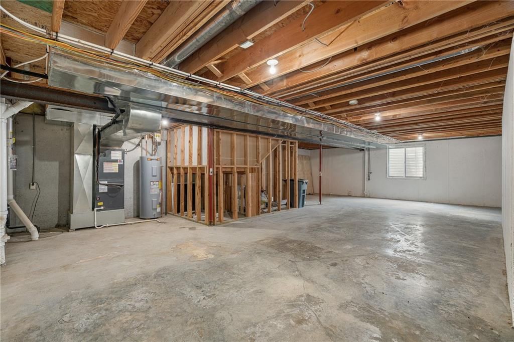 Photo 30 of 41 - 20496 W 220th Terrace