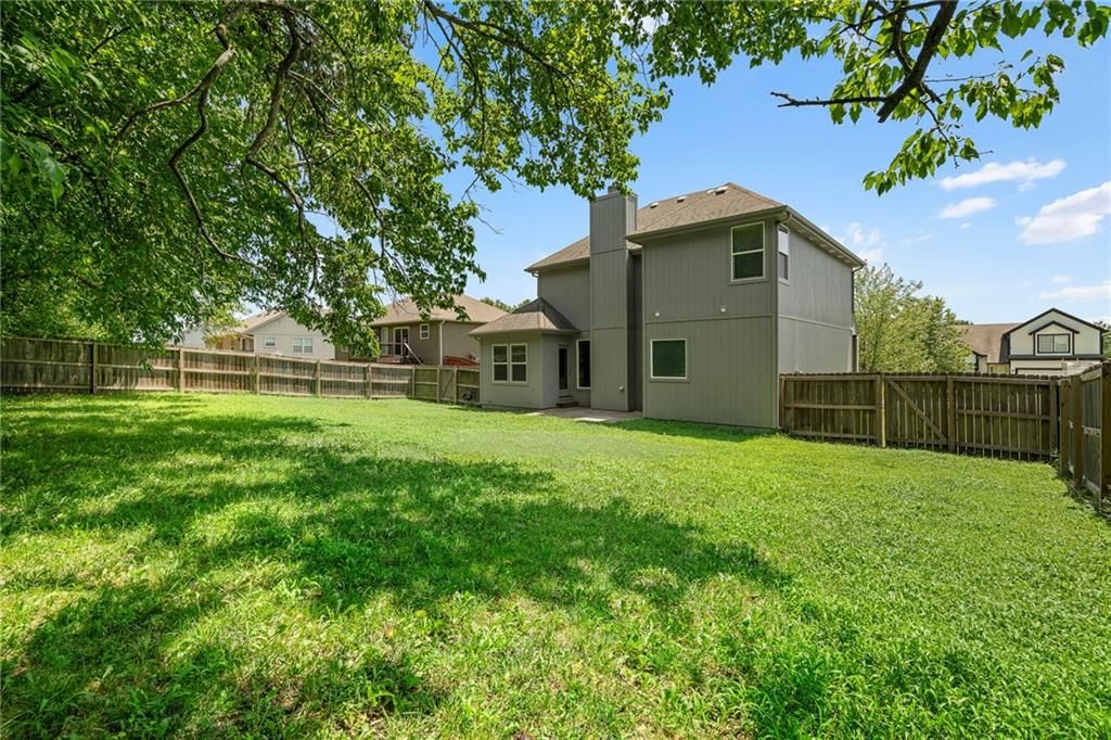 Photo 33 of 41 - 20496 W 220th Terrace