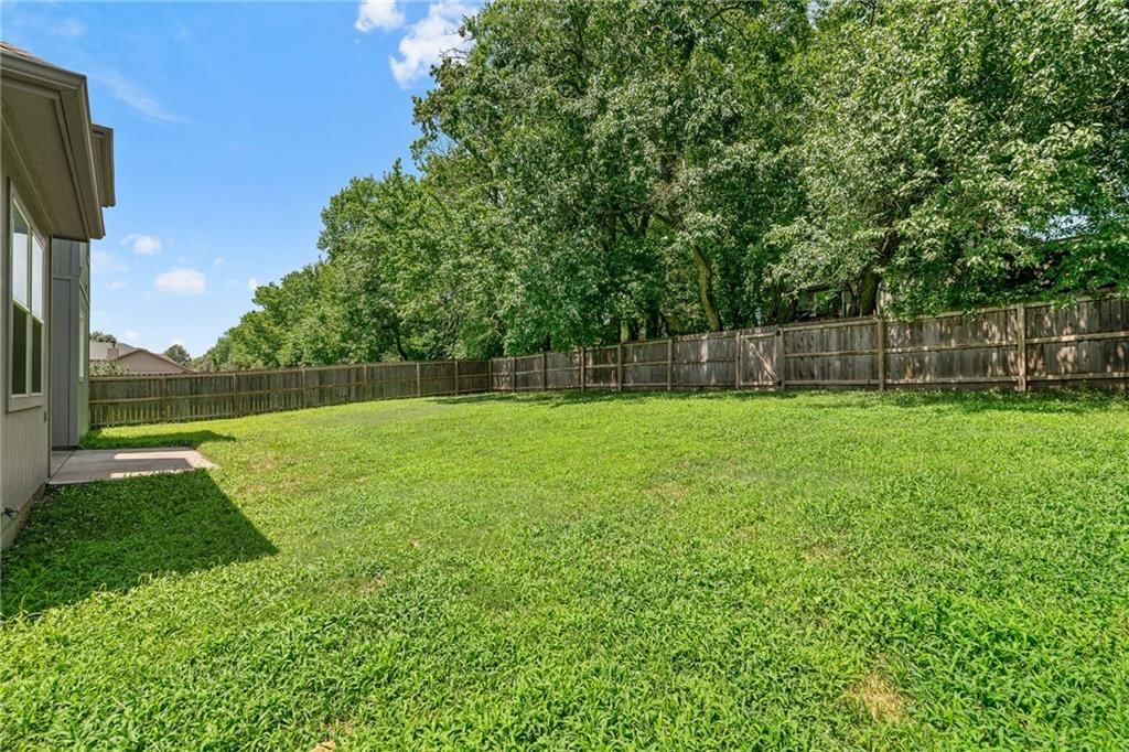 Photo 35 of 41 - 20496 W 220th Terrace