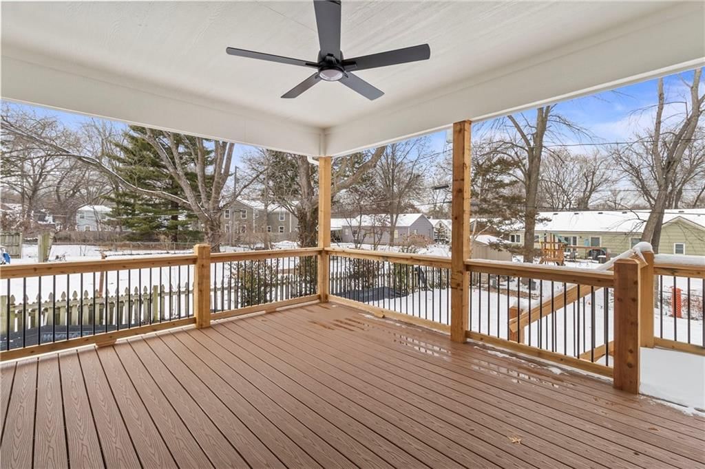 Photo 18 of 47 - 3523 W 74th Street