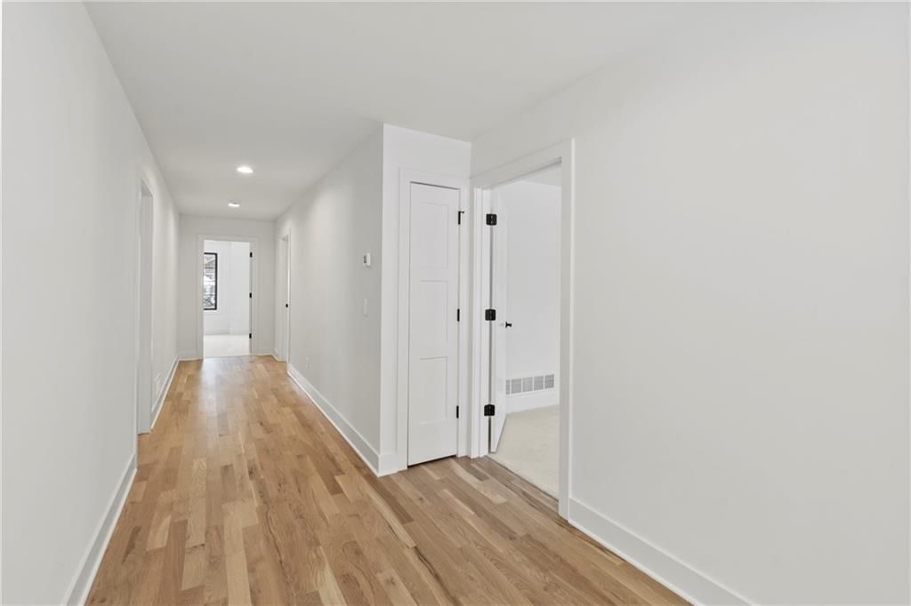 Photo 24 of 47 - 3523 W 74th Street