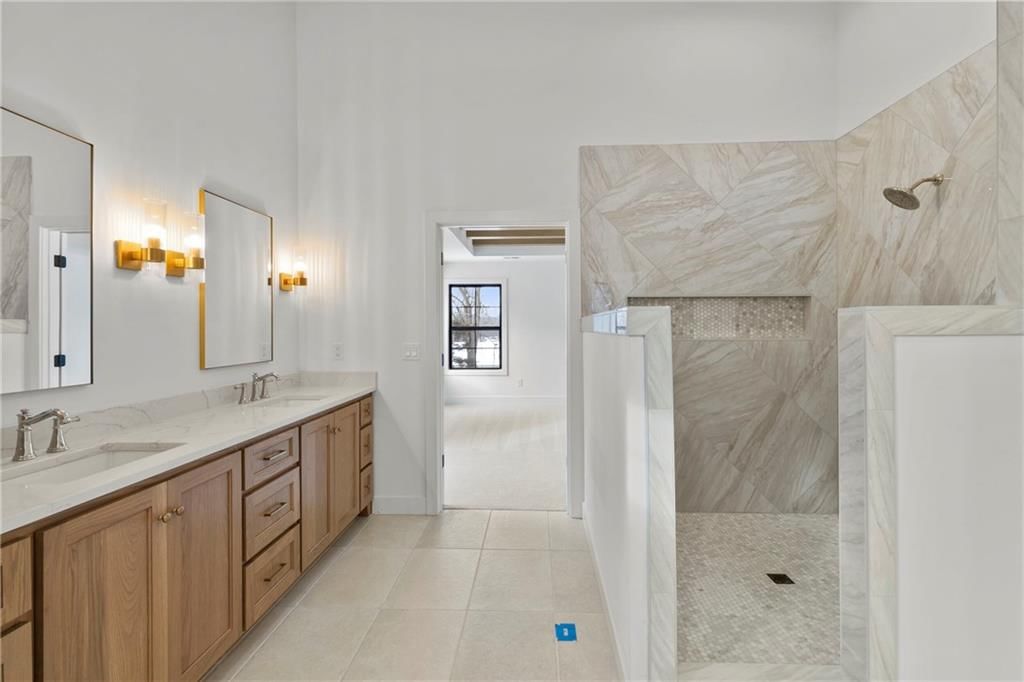 Photo 27 of 47 - 3523 W 74th Street