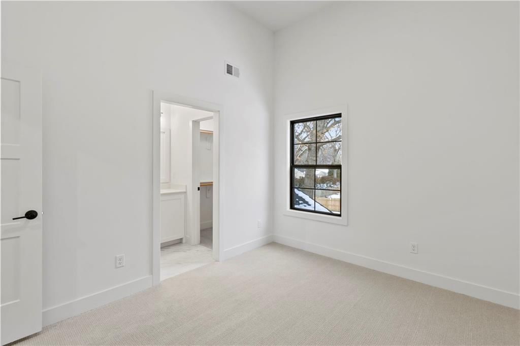 Photo 36 of 47 - 3523 W 74th Street