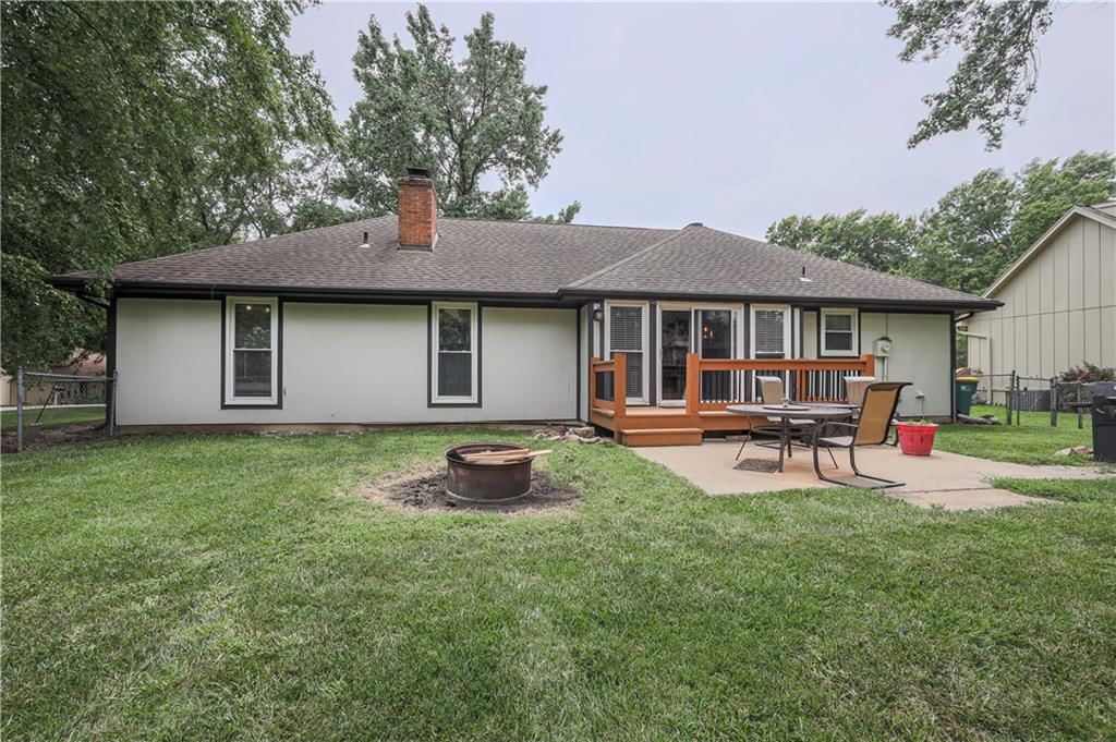 13700 W 69th Terrace — photo 32