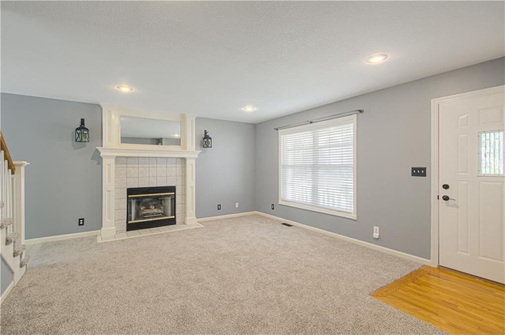 Photo 5 of 41 - 2212 Blue Bell Terrace