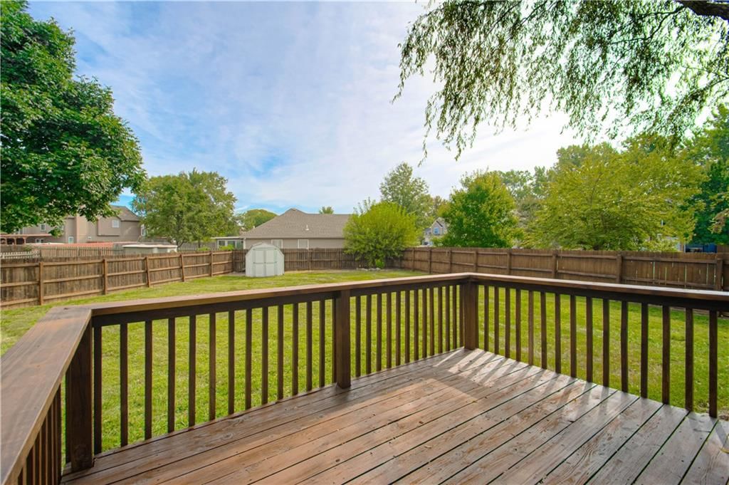 Photo 32 of 41 - 2212 Blue Bell Terrace