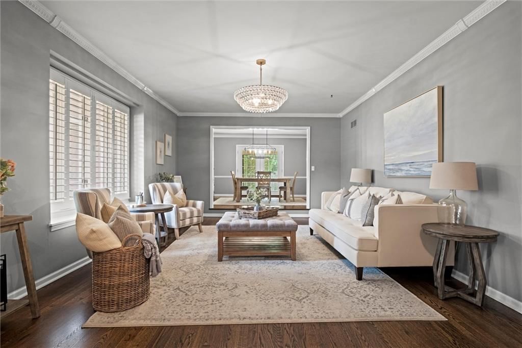 Photo 12 of 52 - 4404 W 93rd Street