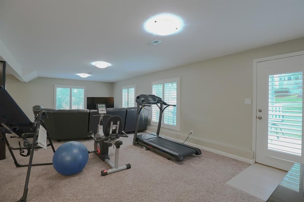 2912 S Hickory Ridge N/A — photo 45