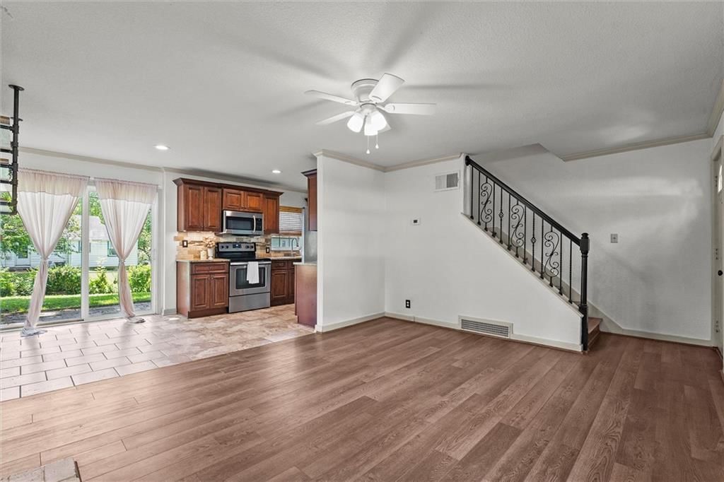 Photo 9 of 30 - 507 NE 44TH Street