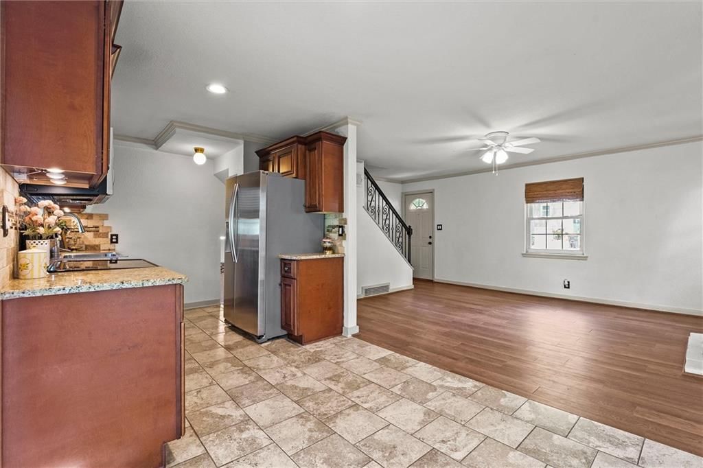 Photo 12 of 30 - 507 NE 44TH Street