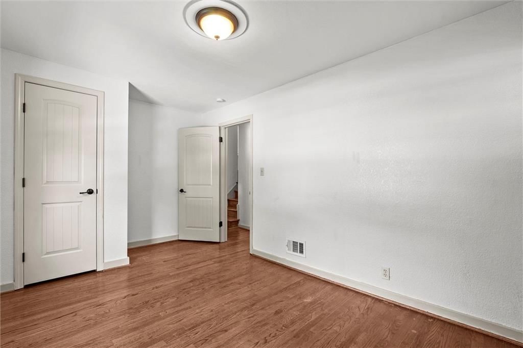 Photo 19 of 30 - 507 NE 44TH Street
